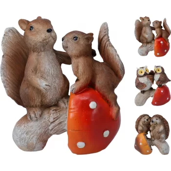   Állatfigurák Gombán 9*6cm (Bagoly, Mókus, Süni) APF540770 (12/gy_48/#)